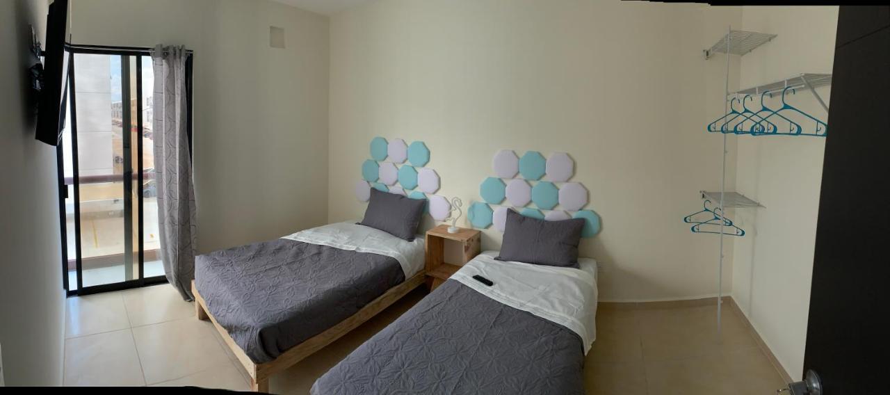 Yellowsub Apartments カンクン エクステリア 写真